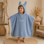 Organische badponcho met capuchon en konijnenoren in stofblauw